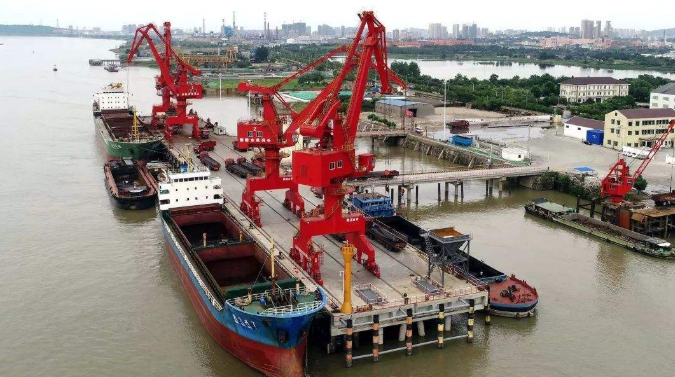 深圳概述露天料场港口封闭问题的实行方法